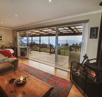 Beach House 'Aisling' - Accommodation Main Beach