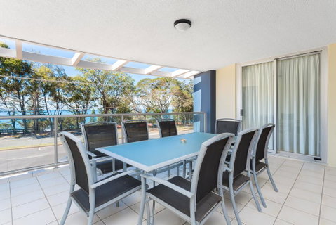 Beach House On Suttons - Accommodation Main Beach 1