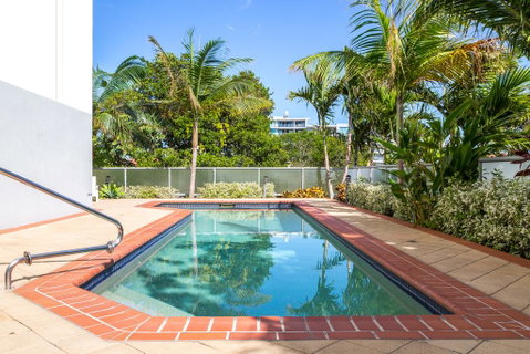 Beach House On Suttons - Accommodation Main Beach 3