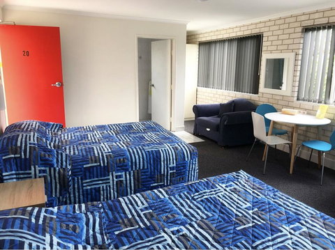 Beach Park Motel - Accommodation Main Beach 2