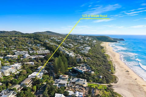Beach Views & Breezes, Sunshine Beach - Accommodation Main Beach 2