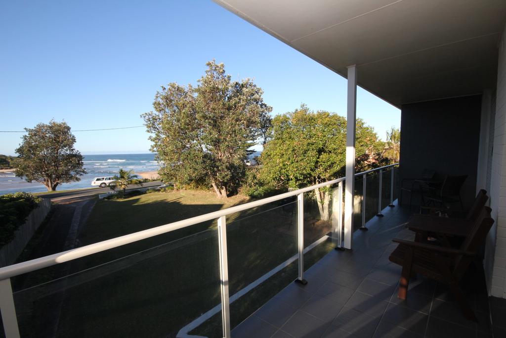 Lake Cathie NSW Accommodation Main Beach