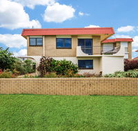 Beachfront Apt with Private Pool - Accommodation Main Beach