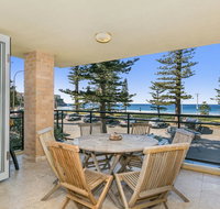 Beachfront on Golden Mile - Accommodation Main Beach