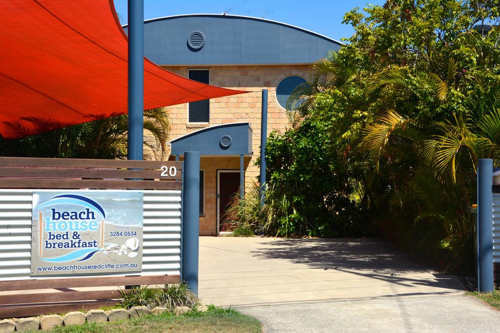 Clontarf QLD Accommodation Main Beach