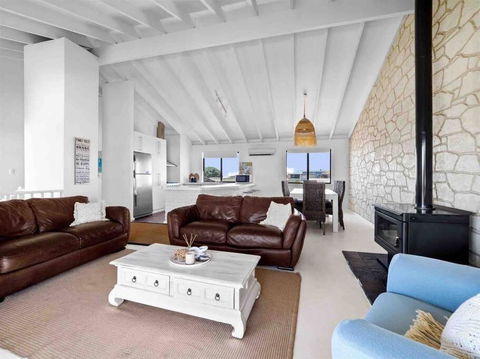 Relaxing Getaway Beachfront Access Multi Family Pets Mandurah - Accommodation Main Beach 0