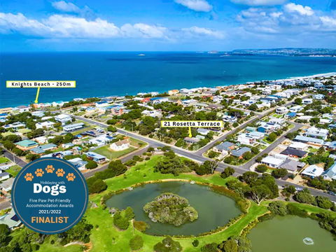 Retro Groovy Pad Pt Elliot - Accommodation Main Beach 0