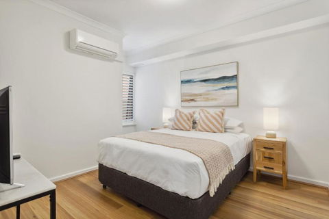 REGL20/11 - Regal In East Perth - Accommodation Main Beach 1