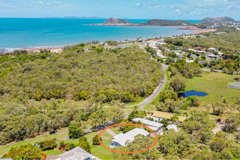 RELAX @48 CLOSE TO BEACH Sleeps 7 - Accommodation Main Beach 0