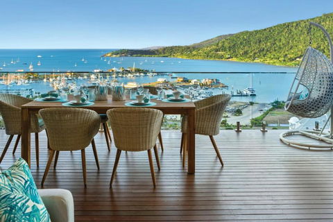 Relax & Daydream At 2 Elementa - Accommodation Main Beach 2