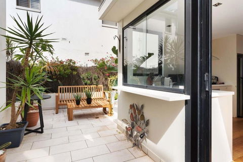Relaxed Beachside Townhouse - Accommodation Main Beach 3