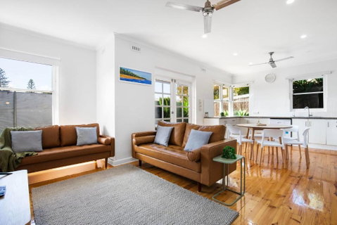 Relaxing 3BR Beachside Haven Grange - Accommodation Main Beach 1