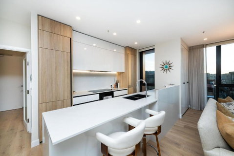 Renai 27 - 2 Bedroom Apt In Manuka - Accommodation Main Beach 2