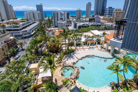 Resort Style Chevron Apartments Surfers Paradise By Gold Coast Travels - Accommodation Main Beach 0