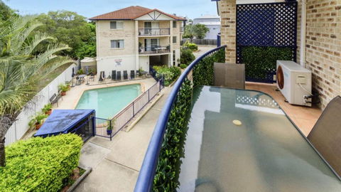 Resort Style Unit Across From The Water - Accommodation Main Beach 0