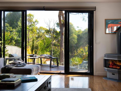 Retreat 34A - Accommodation Main Beach 0