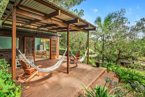 Retreat W Pool On Acreage - Accommodation Main Beach 0