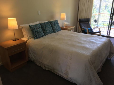 Rickaty On Blackwood - Accommodation Main Beach 2