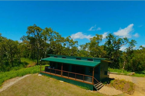 Ridge Cabin - Stunning Views - 5km From Neighbours - Accommodation Main Beach 1