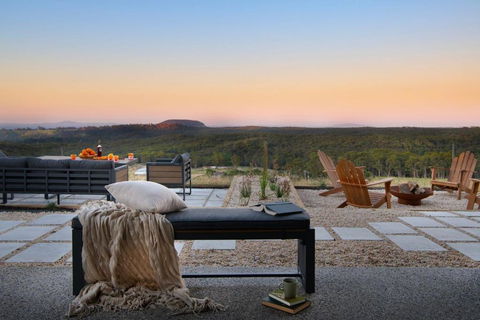 Ridge Vue Retreat - Accommodation Main Beach 0
