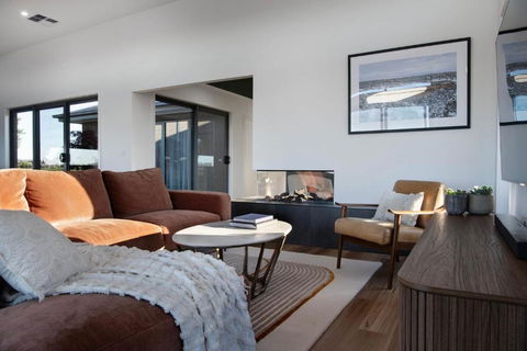 Ridge Vue Retreat - Accommodation Main Beach 3