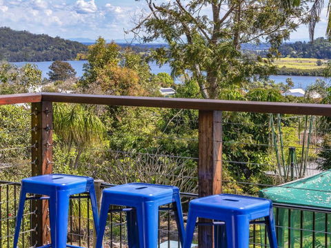 River View Cottage - Accommodation Main Beach 1