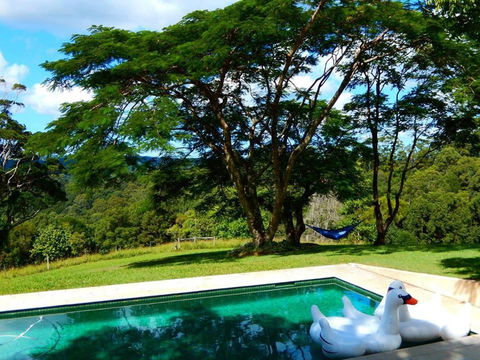 Riverbend Suite Rooms - Accommodation Main Beach 2