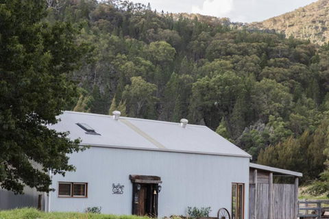 Riverlea Stables- Style And Charm Await You! - Accommodation Main Beach 2
