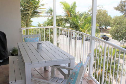 Rivershores - Accommodation Main Beach 1