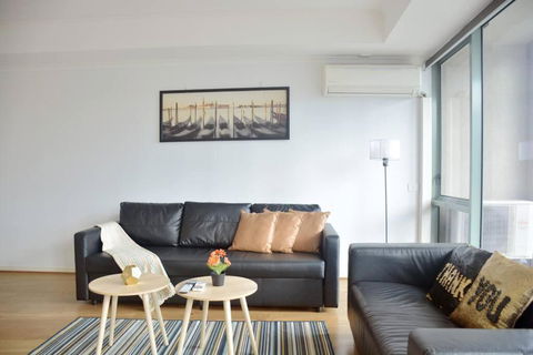 RiverView Spacious 3BR2Bath2Car WifiPoolGym Crown - Accommodation Main Beach 0