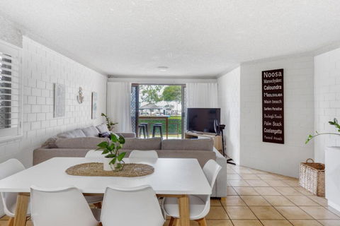 Riverview Two Apartments - Accommodation Main Beach 0