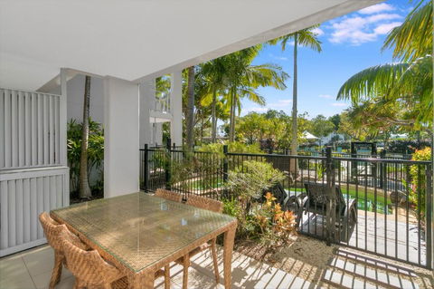 Salt&Pepper Sanctuary - Plunge Pool Resort Apartment By UHoliday - 2BR, 1BR And Studio Hotel Room Configurations Available - Accommodation Main Beach 3