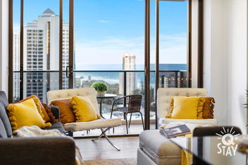 Ruby Apartments - QStay with Accommodation Main Beach