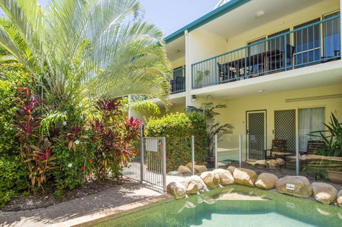 SAILS 9 Beachfront Getaway Horseshoe Bay - Accommodation Main Beach 2