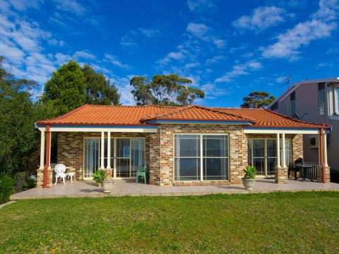 Salamander Beach Front - Accommodation Main Beach 1