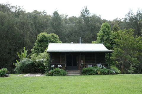Romantic Wooden Nature Cabin Overlooking Forest & Crystal Clear River - Accommodation Main Beach 0
