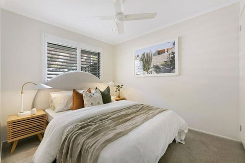 Riviera Road Miami - 4BRM Dual Villa - Accommodation Main Beach 1
