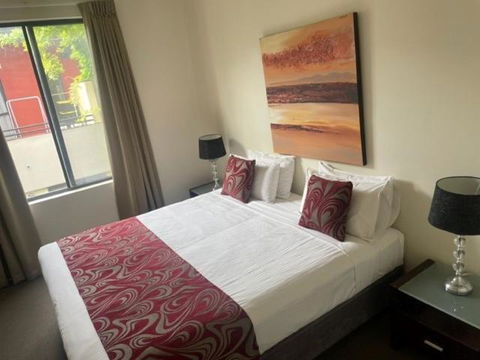 RNR Sturt Holiday Home - Accommodation Main Beach 3