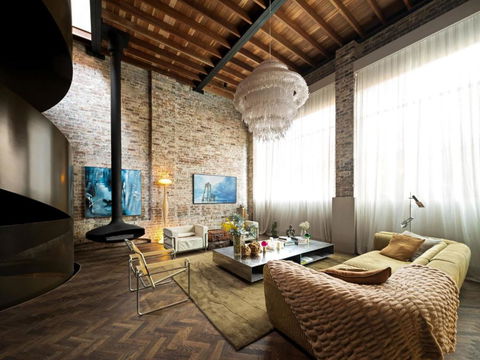 Rockstar, Surry Hills I30 - Accommodation Main Beach 0