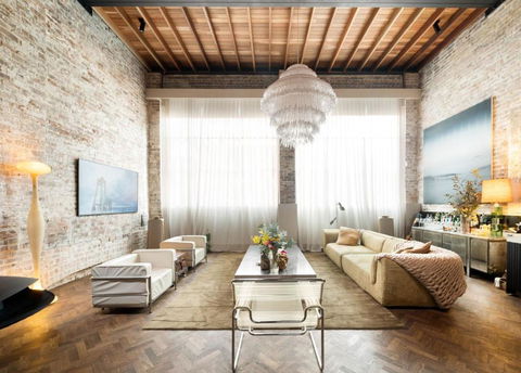 Rockstar, Surry Hills I30 - Accommodation Main Beach 1