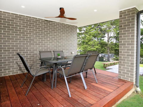 Rockwall I Pet Friendly I Fire Pit - Accommodation Main Beach 2