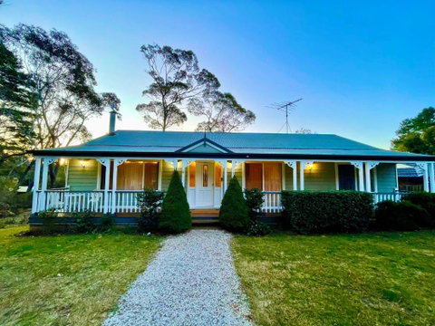 Rocky Mountain Cottage - Accommodation Main Beach 0