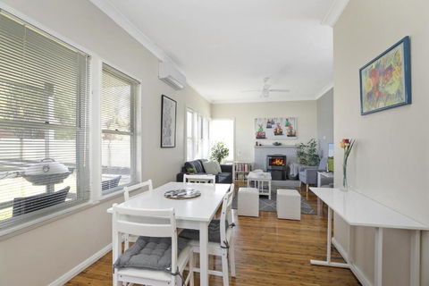 Ronelle Cottage - Accommodation Main Beach 3