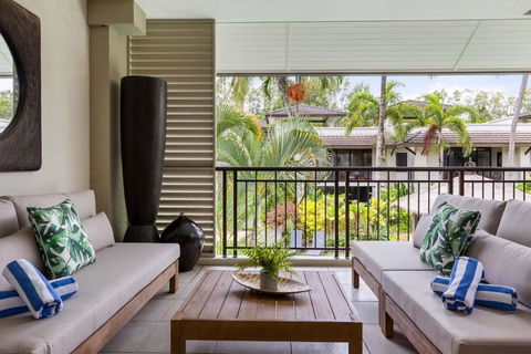Rooftop Resort Oasis At Temple With Spa - Accommodation Main Beach 1