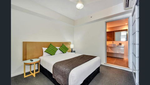 Room With Kitchen At Pandanus - Accommodation Main Beach 2
