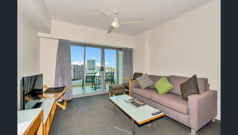 Room With Kitchen At Pandanus - Accommodation Main Beach 3
