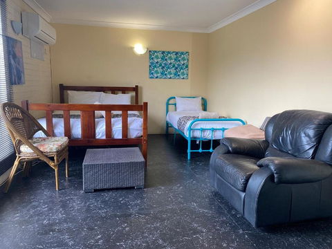 Rosebourne Gardens Motel - Accommodation Main Beach 2