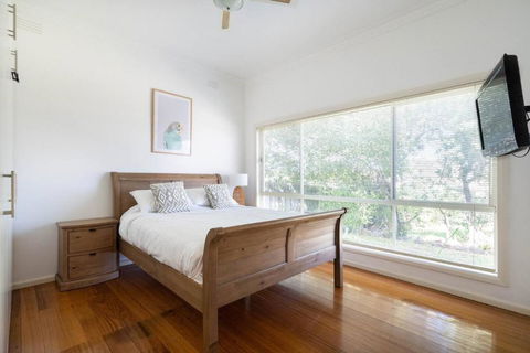 Rosebud Reset - A Beachside Group Getaway - Accommodation Main Beach 2