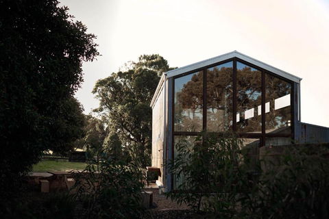 Ross Farm - Barn - Accommodation Main Beach 0