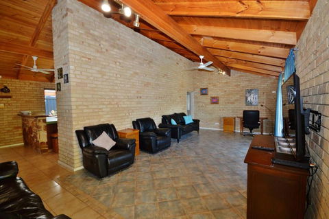 Rossys Retreat - Kalbarri WA - Accommodation Main Beach 2